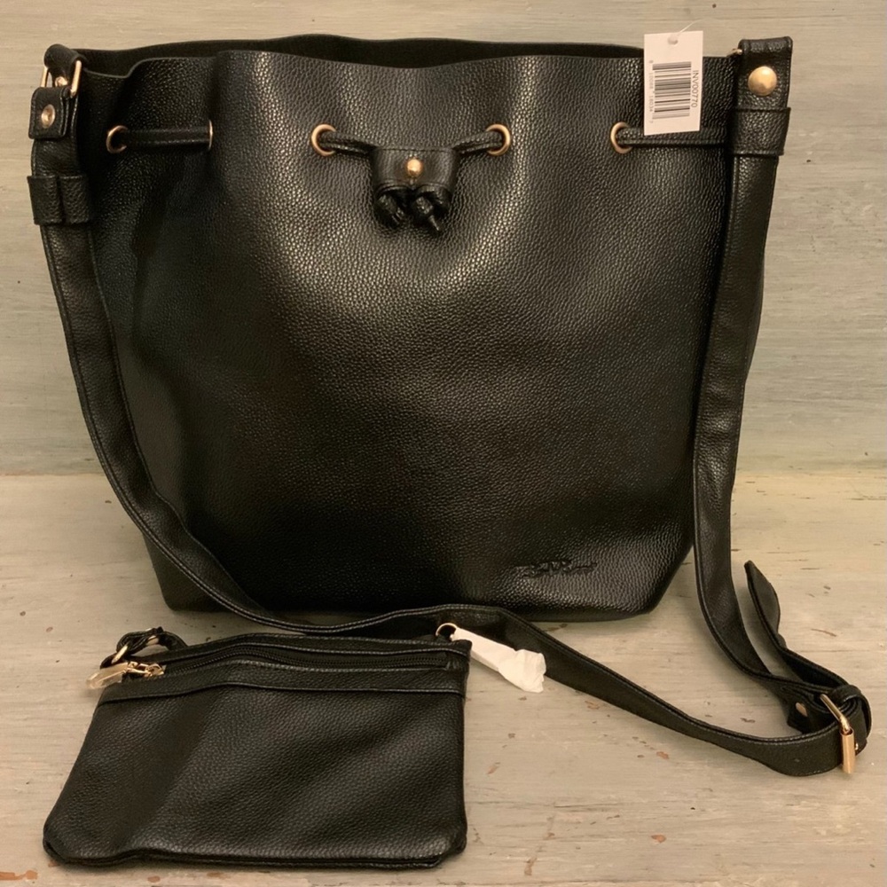 Black Faux Leather Tote Bag Purse w/ Matching Wristlet‎ New